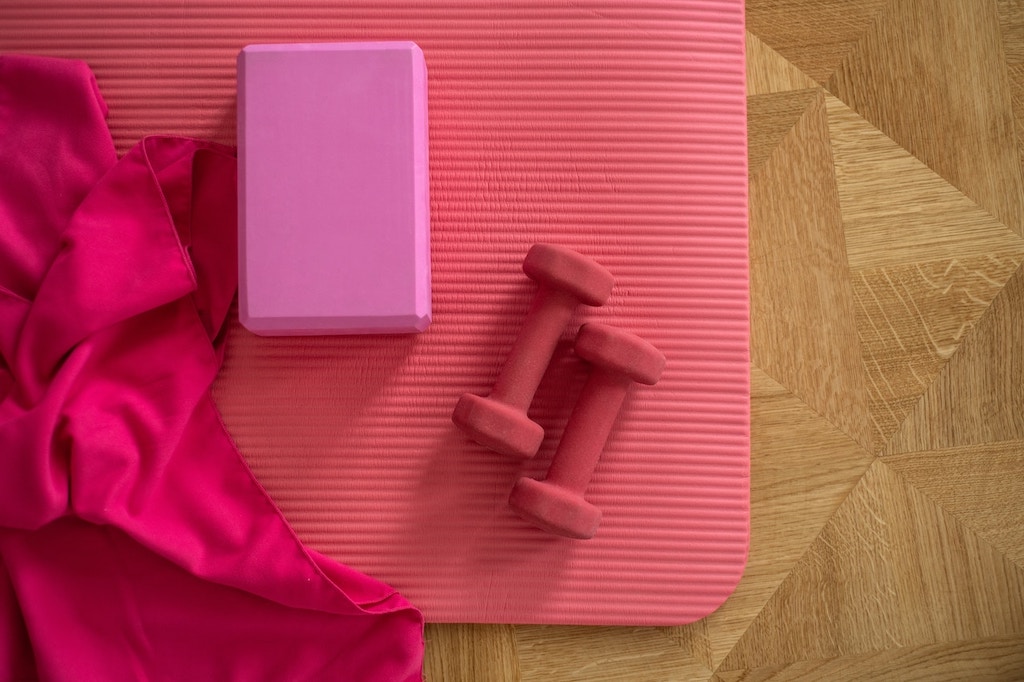 weights and yoga block